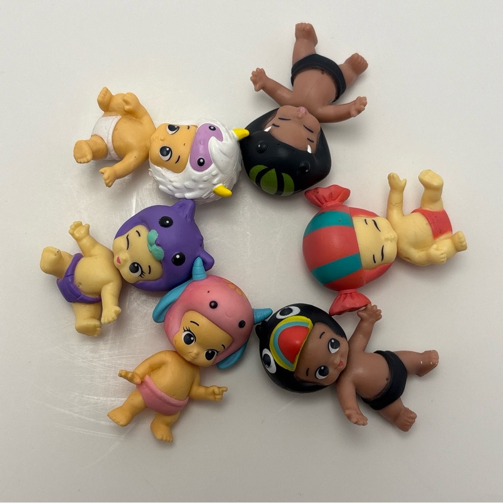 Twozies Collectible Figures Lot of 6 👶🧸 Moose Toys Mini Dolls